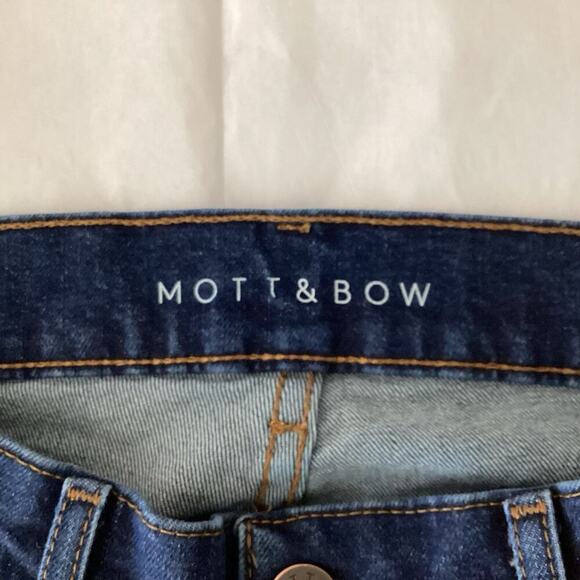 Mott & Bow Jeans Women's 27 Dark Blue Boyfriend Fit Mid Rise 5-Pocket Denim - Picture 3 of 9